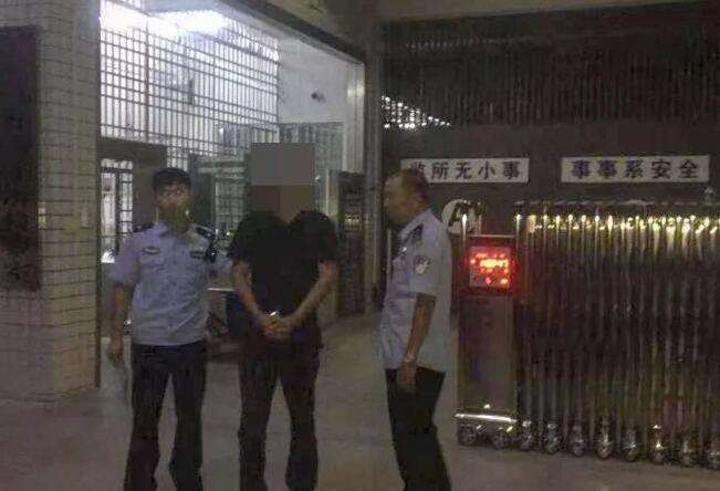 兴宁男子水库游泳后仓促上岸，被抓了！怎么回事？